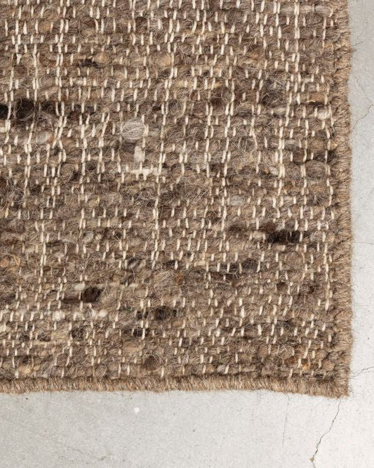 Carpet Briton Beige- Large - Image 4