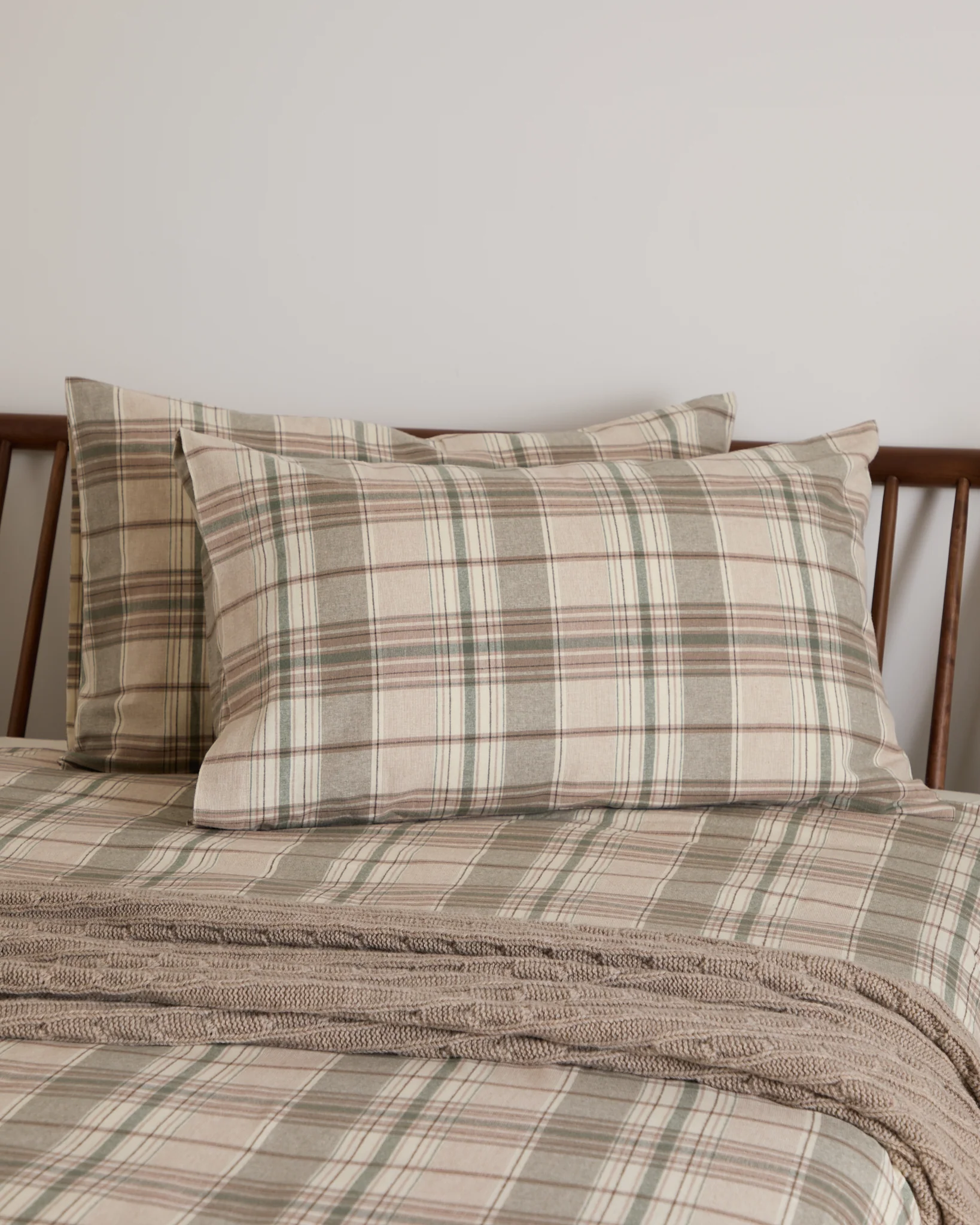 Foxford Eve Tartan Flannel Pillowcase Set