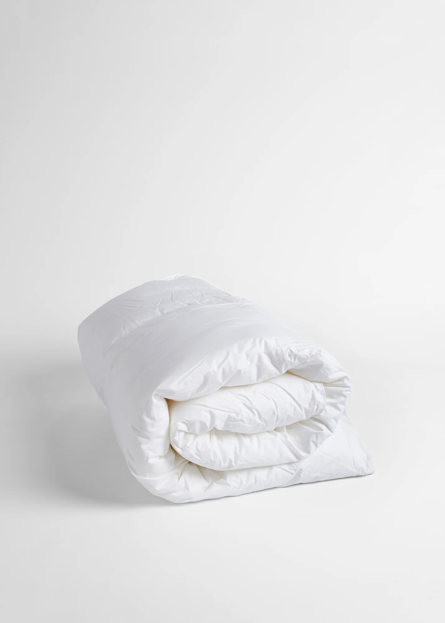 Foxford Cotton Microfibre Duvet – King 13.5 Tog - Image 2