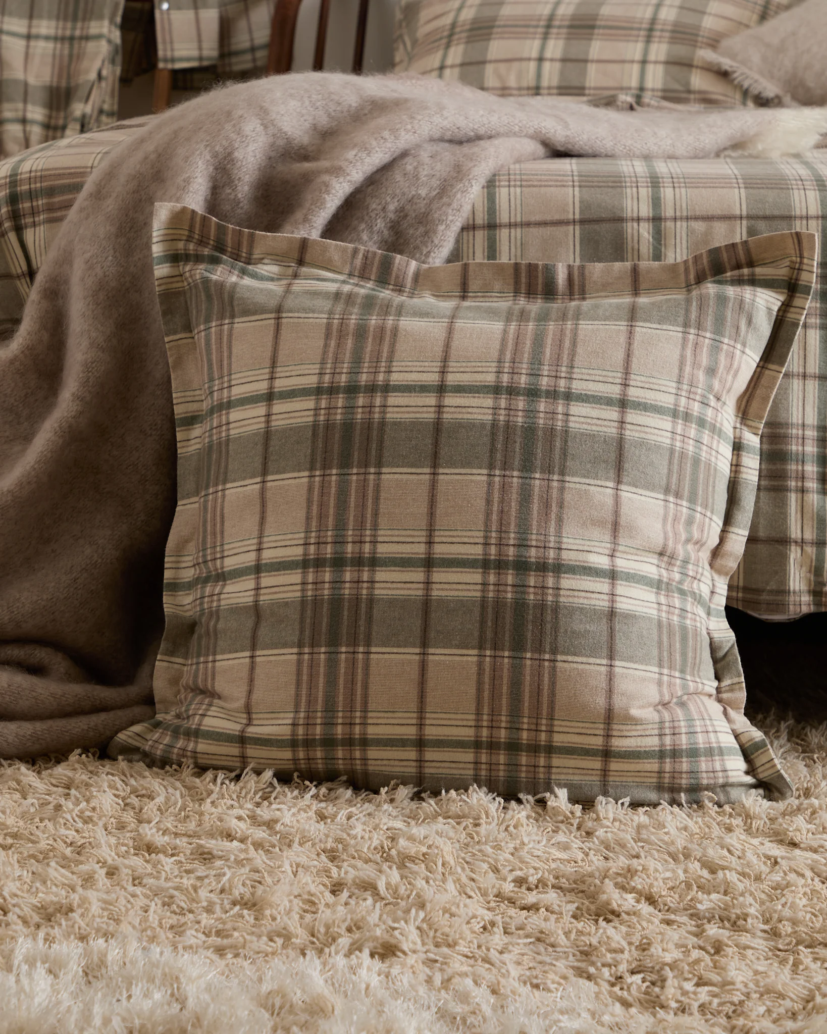 Foxford Eve Tartan Square Oxford Pillowcase