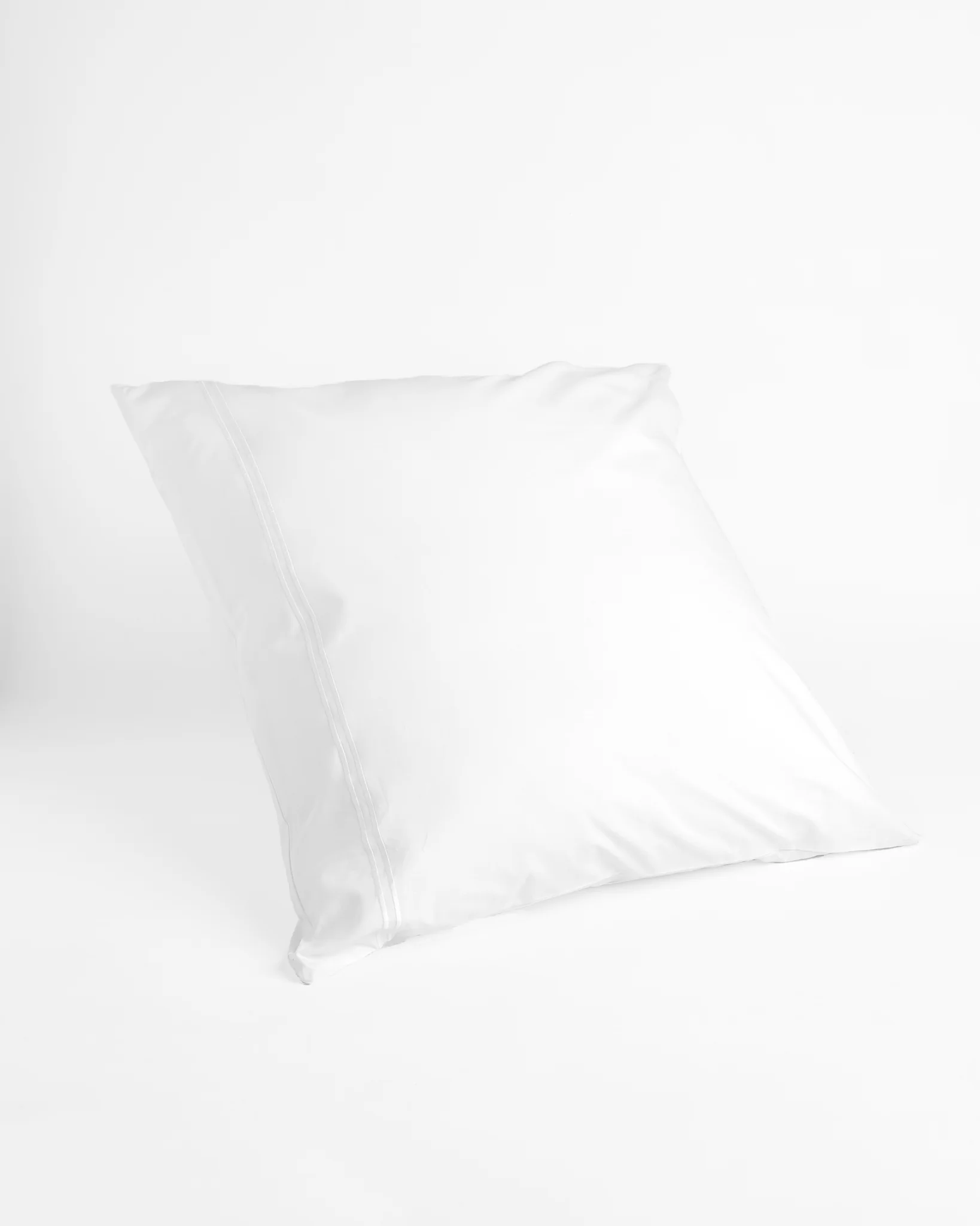 Foxford Evelyn White Rolenio Square Pillowcase - Image 2