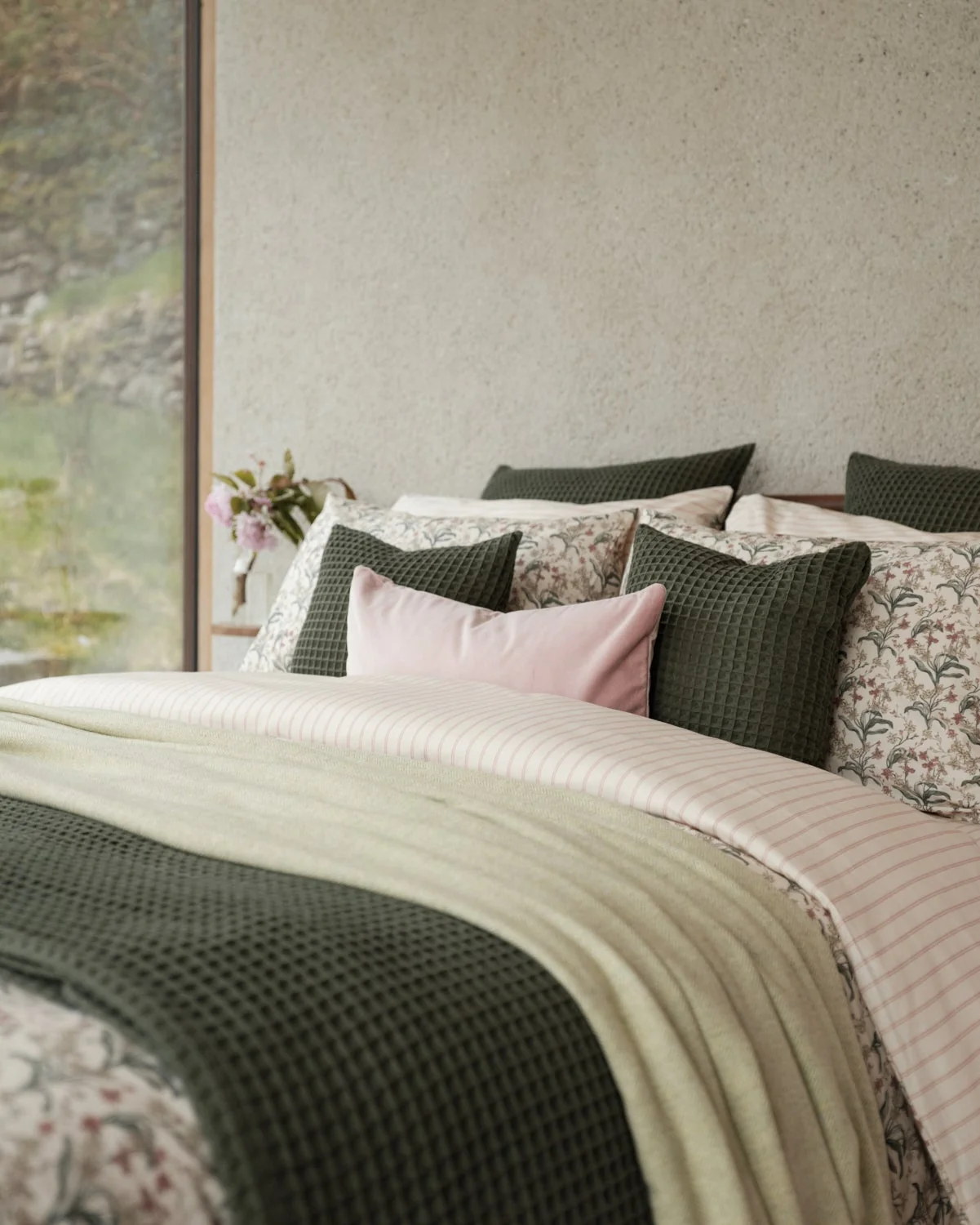 Foxford Green Honeycomb Throw - Image 3