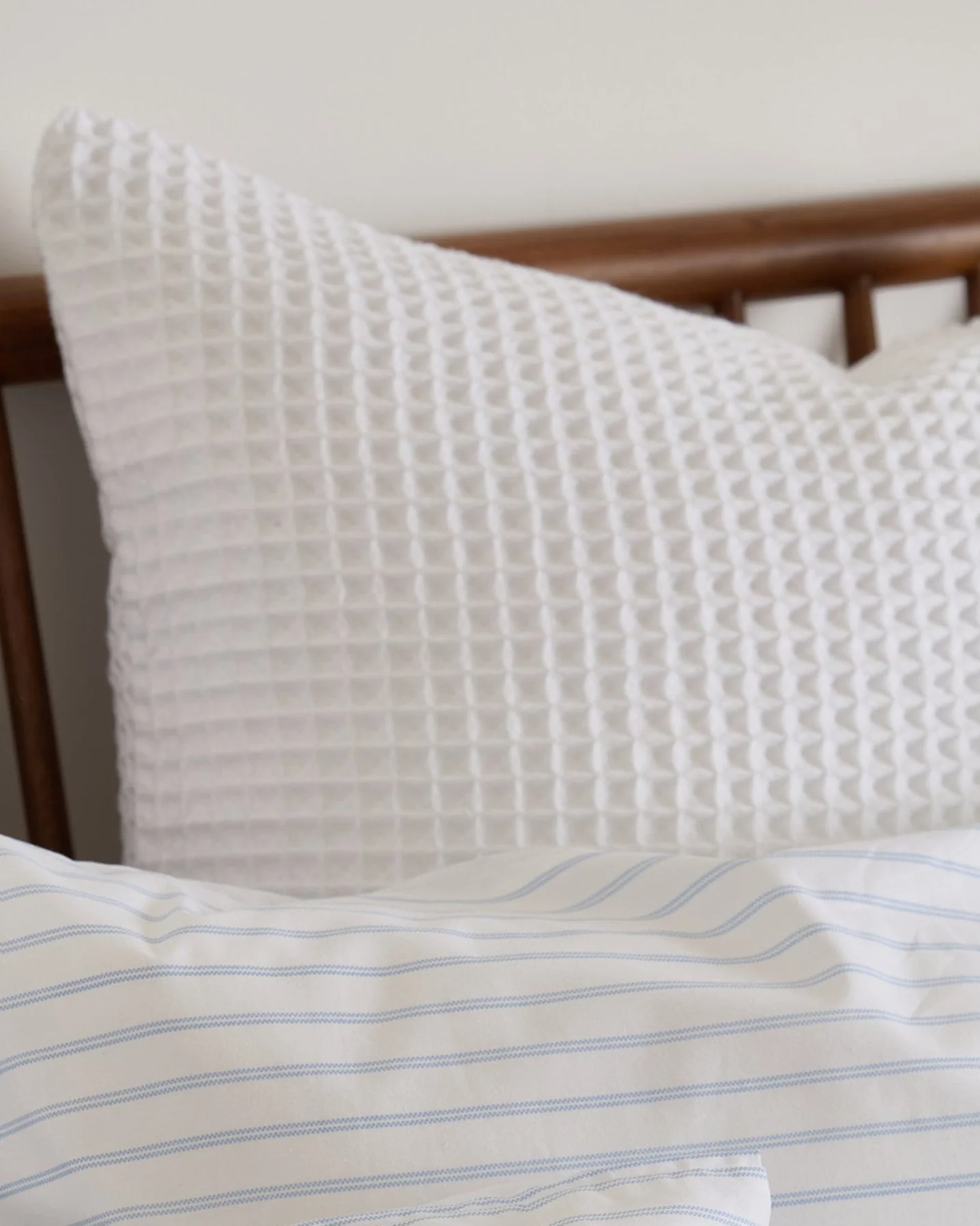 Foxford Honeycomb Cushion White- Large - Image 3