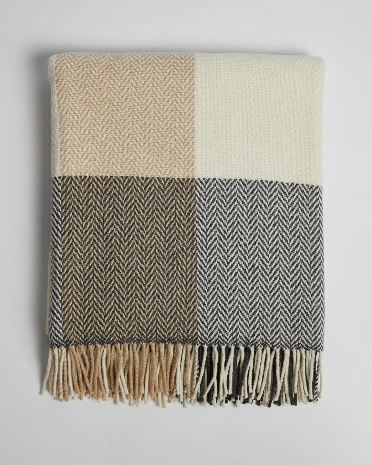 Foxford Lacken Cashmere and Lambswool Throw - Image 3