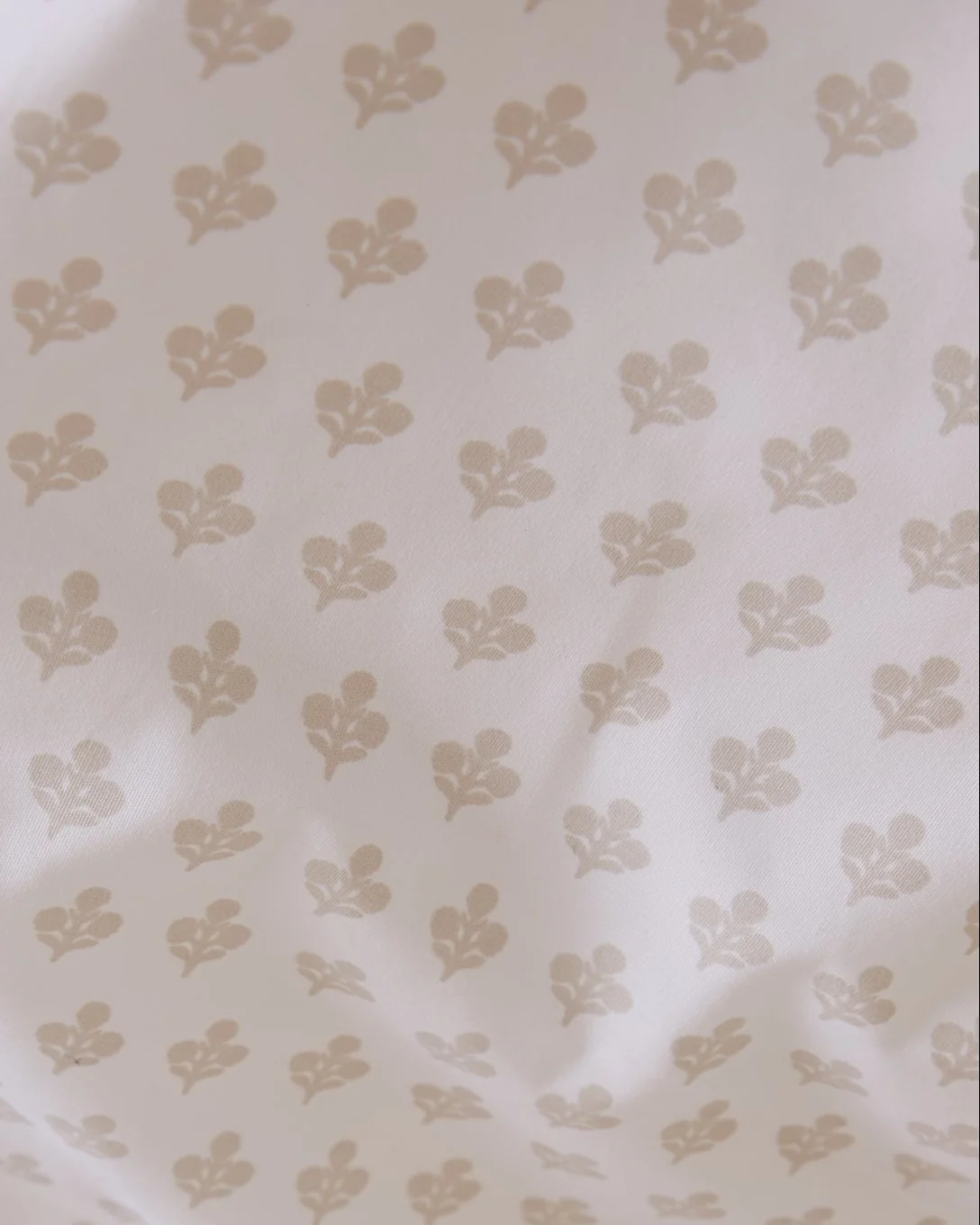 Foxford Mia Fitted Sheet - Image 5