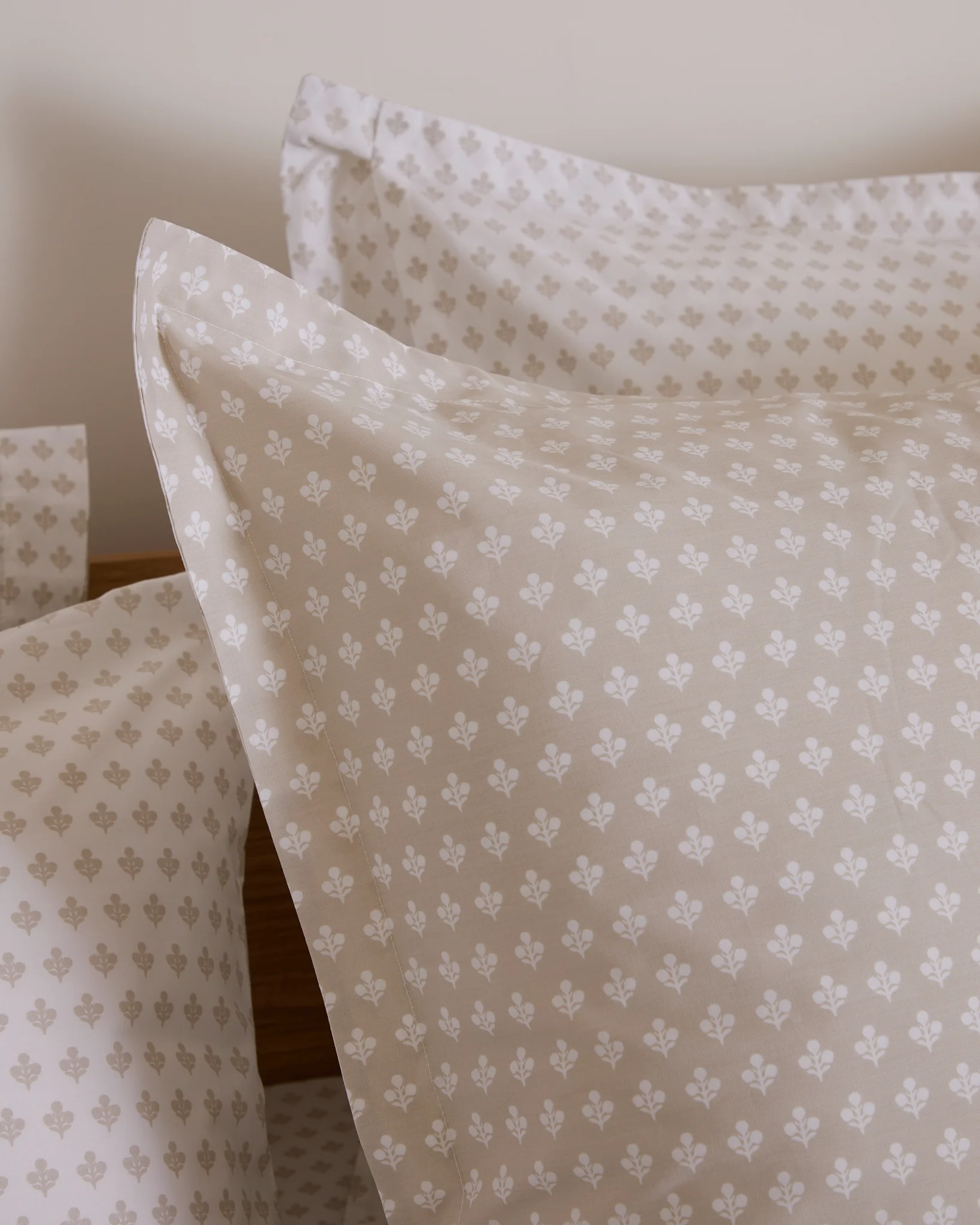 Foxford Mia Square Oxford Pillowcase - Image 3