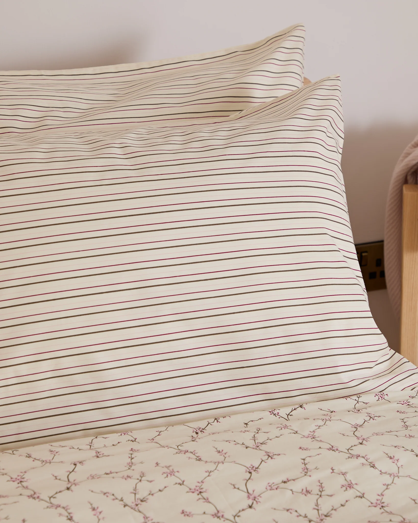Foxford Tess Stripe Pillowcase Set