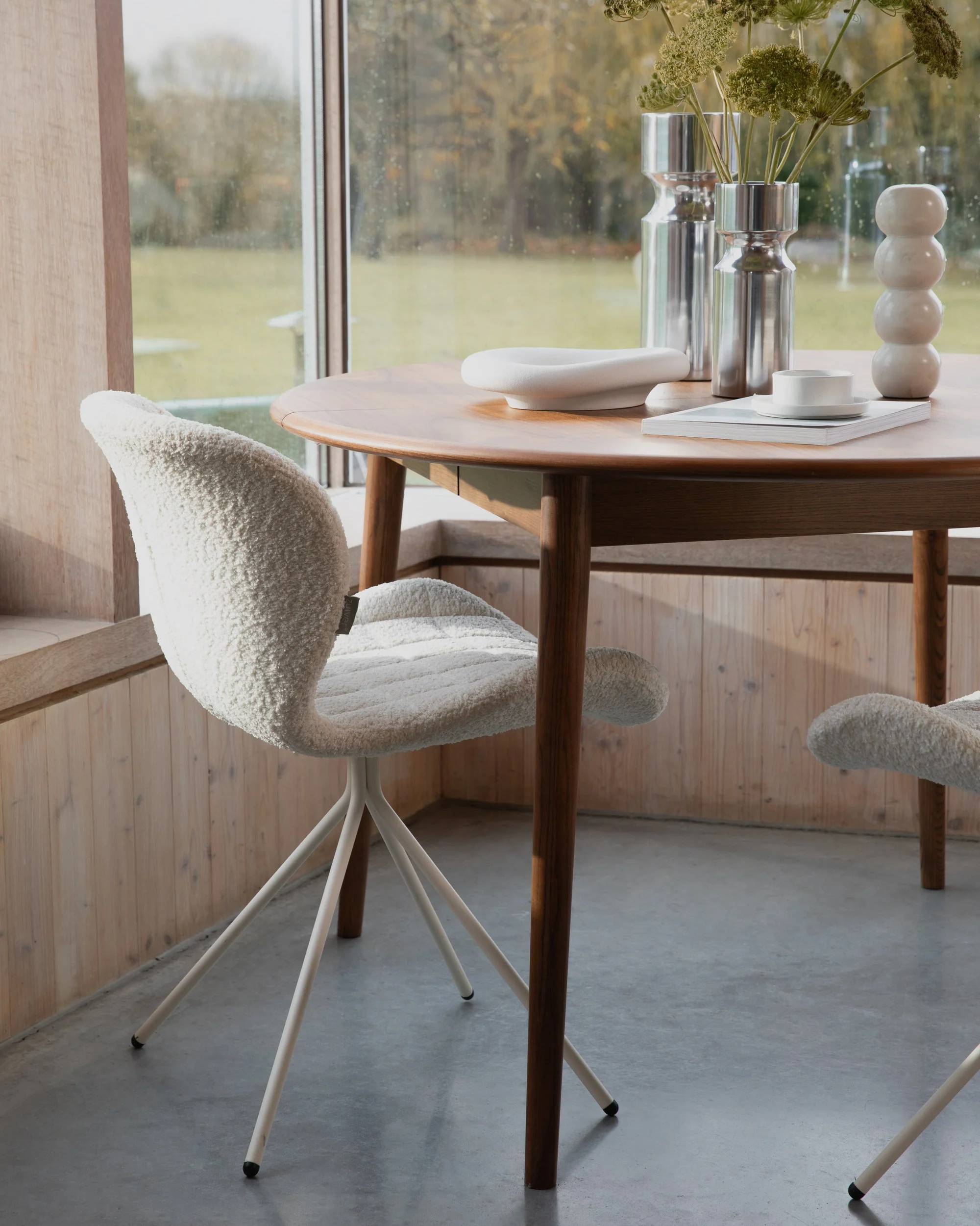 Dining Table Twist Round- Extendable Walnut - Image 2